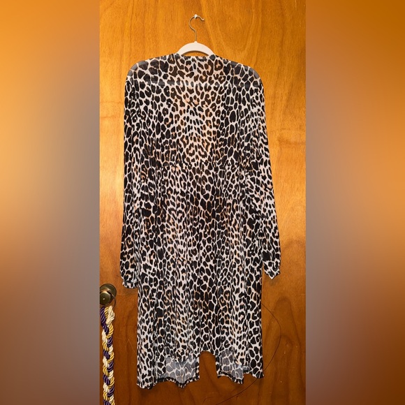 Chic Animal Print Cardigan/Tunic - Picture 4 of 5